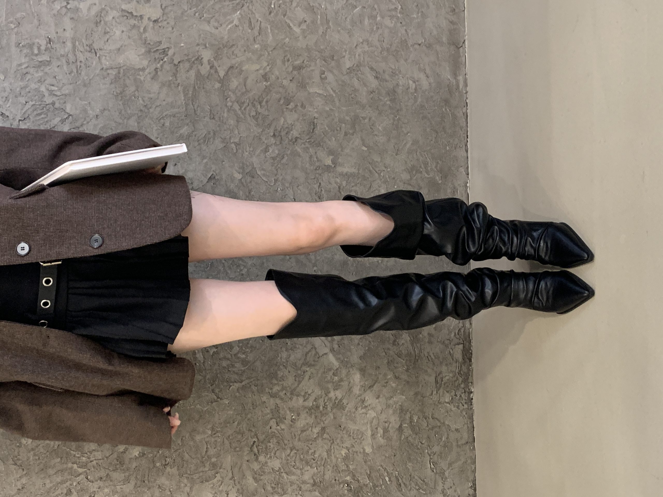 2025 Fashionable Khaki Maillard Boots for Women Brown Tall Boots Slim Pointed Toe Stacked High Boots - Image 4