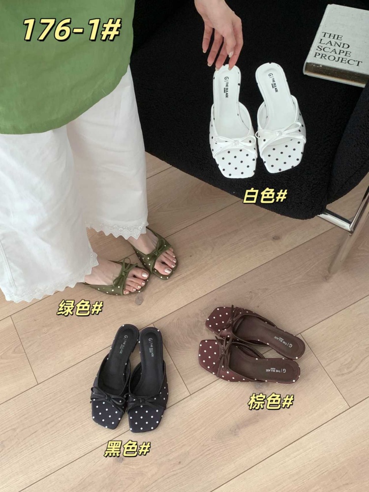French Elegant Peep Toe Slippers for Women 2026 New Bow Low Heel Polka Dot One-Band Slippers
