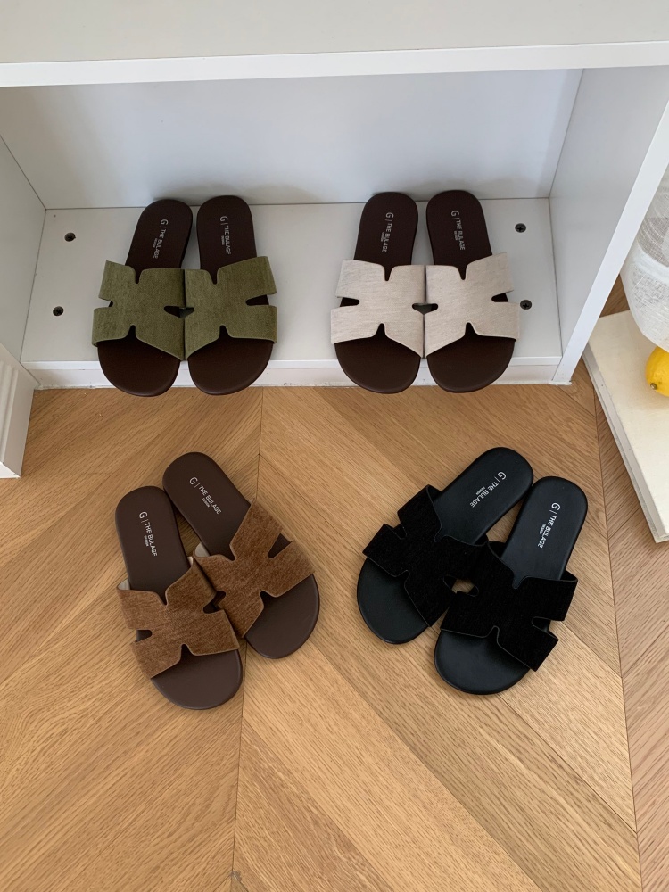 French Style Women's Summer Slippers New Beach Sandals Flat High-end Fashion One-band Slippers