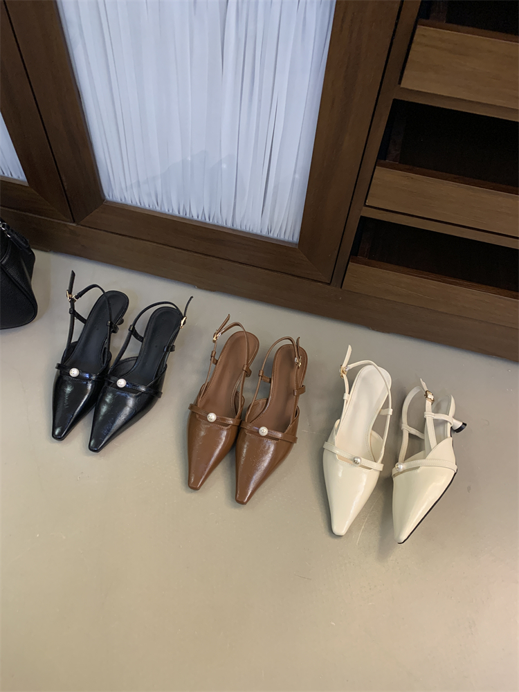 Pearl Decorated Pointed Toe Slingback Sandals for Women Kitten Heel Patent Leather Lightweight Daily Shoes