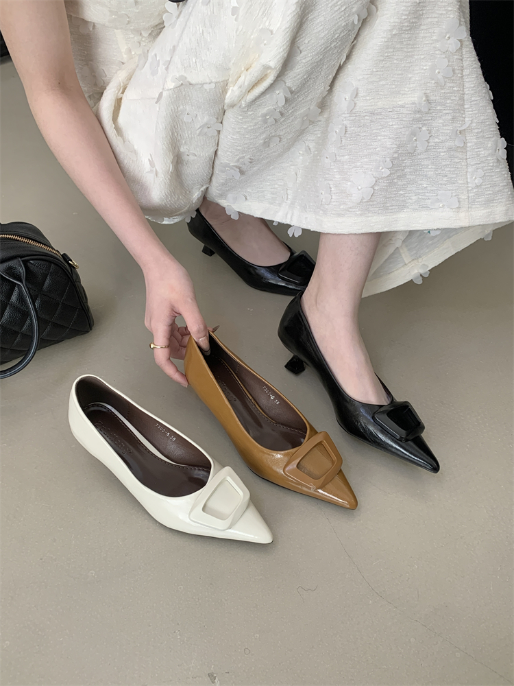 Pointed Toe Mid Heel Commuter Work Shoes for Women 2026 Spring Autumn New Non-Tiring Shallow Mouth Square Buckle Thin Heel Slip-On